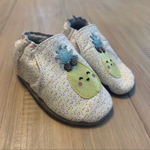 Robeez | Leather Pineapple Moccasins